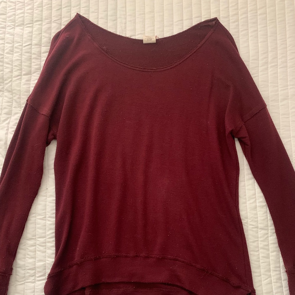 Tilly’s maroon oversized off the shoulder long sleeve shirt